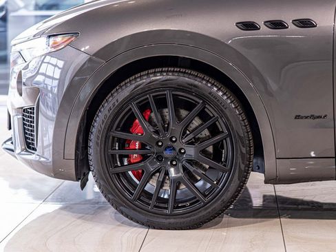 Used 2019 Maserati Levante S GranSport image 8