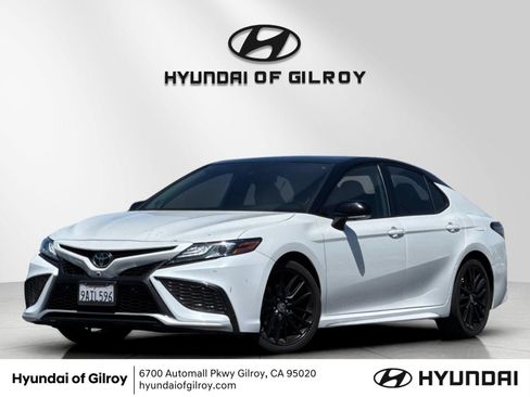 Used 2022 Toyota Camry XSE w/ Navigation Package FWD image 1