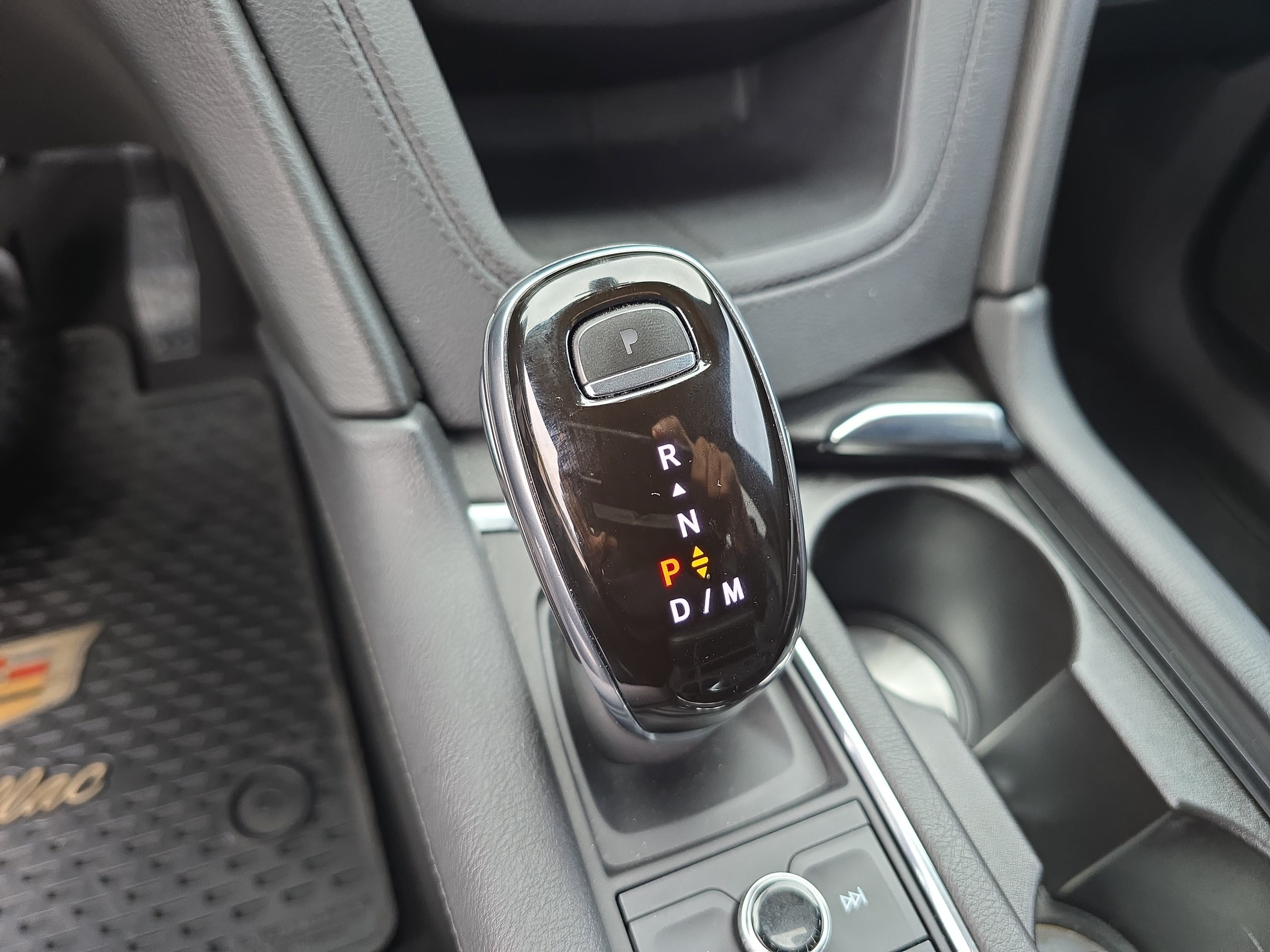 Used 2020 Cadillac XT6 Premium Luxury FWD image 24