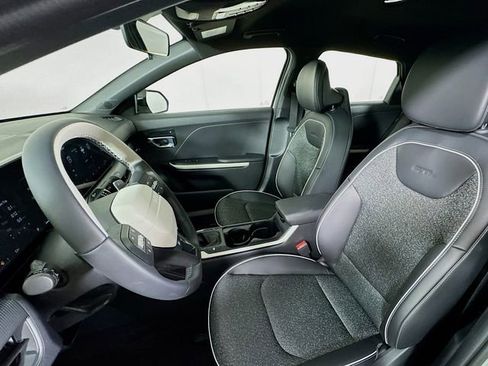New 2025 Kia K4 GT-Line Turbo FWD image 23