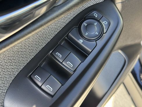 Used 2025 Chevrolet TrailBlazer LT image 25