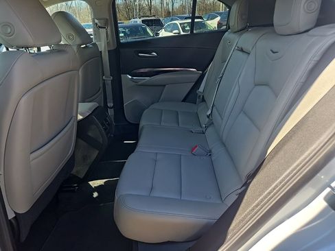 Used 2022 Cadillac XT4 Luxury image 31