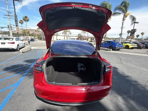 Used 2018 Tesla Model 3 Long Range RWD image 12