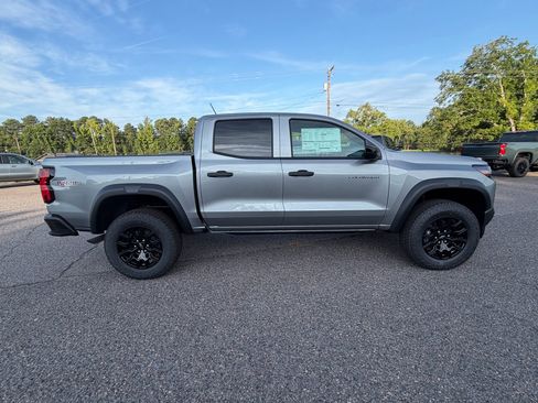 New 2026 Chevrolet Colorado Trail Boss AWD/4WD image 2