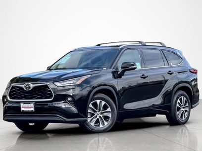 Used 2022 Toyota Highlander XLE