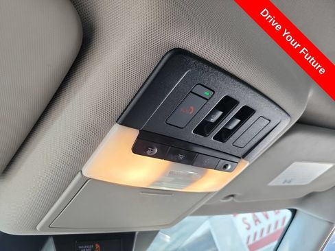 Used 2021 Nissan Rogue SV w/ Premium Package FWD image 16