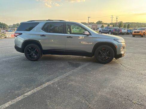 Used 2023 Chevrolet Traverse Premier w/ Redline Edition AWD/4WD image 4