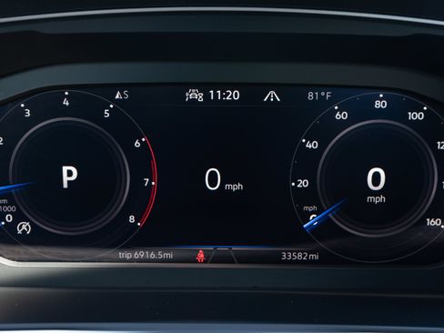 Certified 2024 Volkswagen Tiguan SEL R-Line AWD/4WD image 16