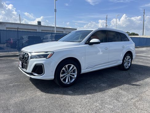 Used 2025 Audi Q7 3.0T Premium Plus AWD/4WD image 7