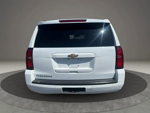 Used 2019 Chevrolet Suburban LT image 6