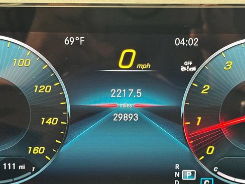 Used 2023 Mercedes-Benz CLA 250 image 32