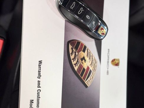 Used 2015 Porsche Boxster image 38