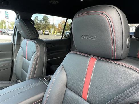 New 2026 Chevrolet Traverse RS w/ LPO, Floor Liner Package image 12