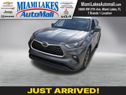 Used 2022 Toyota Highlander XLE
