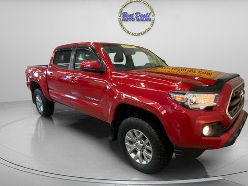 Used 2016 Toyota Tacoma SR5 w/ SR5 Appearance Package (SN) image 4