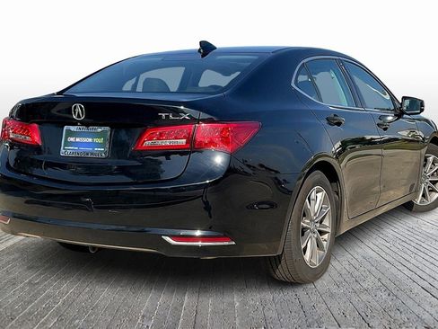 Used 2019 Acura TLX image 9