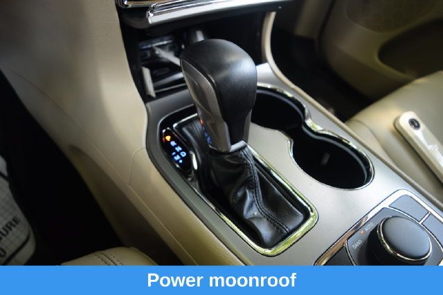 Used 2020 Jeep Grand Cherokee Limited AWD/4WD image 12