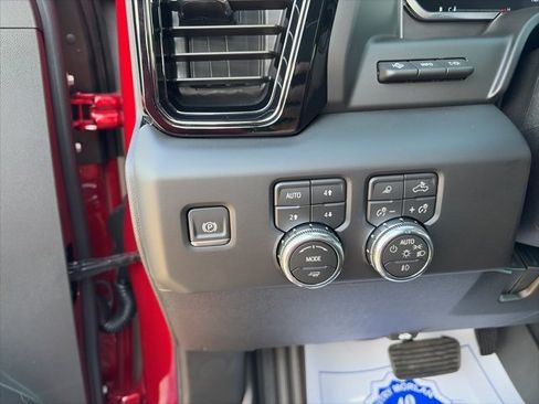 Used 2026 GMC Sierra 2500 AT4X w/ LPO, Black Badging Package image 19