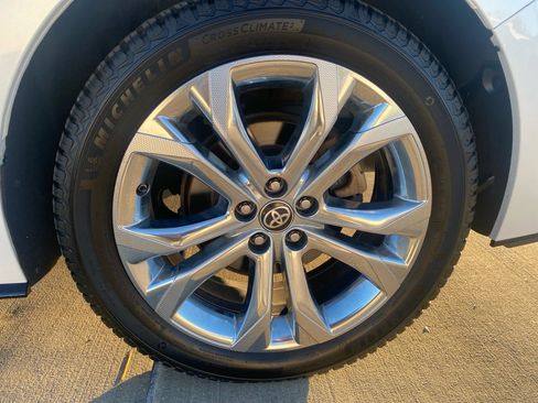 Used 2023 Toyota Sienna Platinum image 26