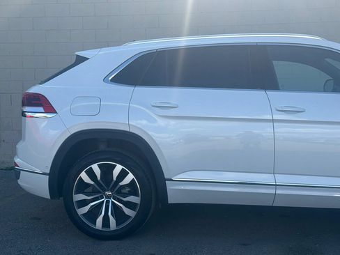 Used 2023 Volkswagen Atlas Cross Sport SEL Premium R-Line AWD/4WD image 11