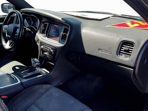 Used 2017 Dodge Charger R/T image 15