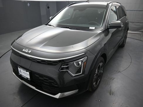 New 2026 Kia Niro Wind FWD image 7