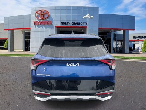Used 2023 Kia Sportage SX image 9
