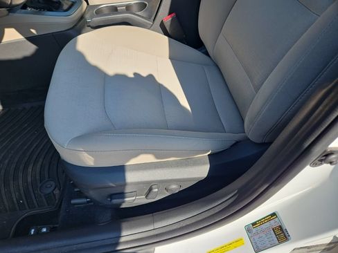 Used 2017 Hyundai Elantra Value Edition w/ Cargo Package FWD image 15