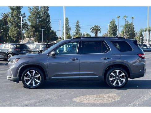 Certified 2023 Honda Pilot Elite image 2