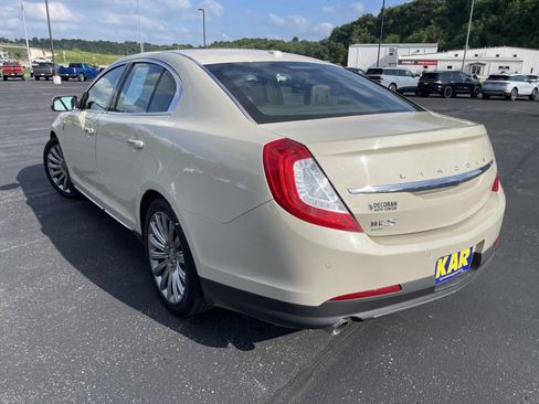 Used 2016 Lincoln MKS AWD w/ Equipment Group 101A image 7