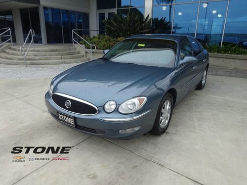 Used 2006 Buick LaCrosse CXL w/ Chrome Appearance Package image 3