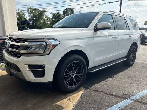Used 2023 Ford Expedition Limited RWD image 1