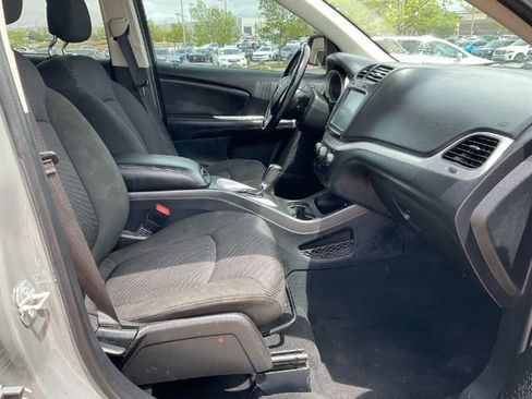 Used 2019 Dodge Journey SE w/ Premium Group AWD/4WD image 13