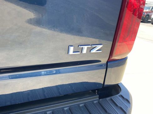 Used 2022 Chevrolet Silverado 2500 LTZ w/ LTZ Premium Package AWD/4WD image 7