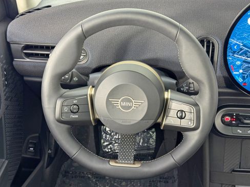 Used 2025 MINI Cooper S image 18