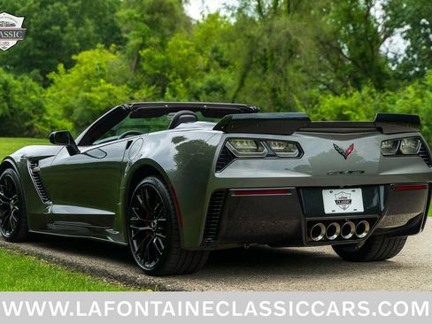 Used 2015 Chevrolet Corvette Z06 w/ 2LZ Preferred Equipment Group RWD image 25