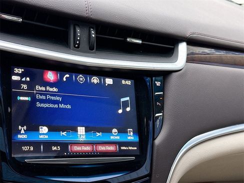 Used 2017 Cadillac XTS Luxury w/ Driver Awareness Package image 4