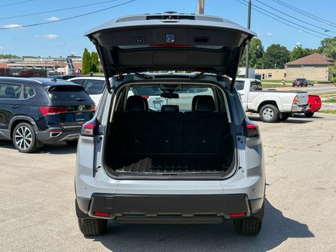 Used 2025 Nissan Rogue SV w/ Rock Creek Premium Package AWD/4WD image 37