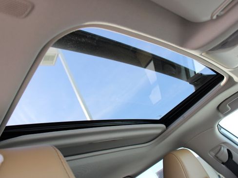 Used 2024 Toyota RAV4 Limited w/ Advanced Technology Package image 23