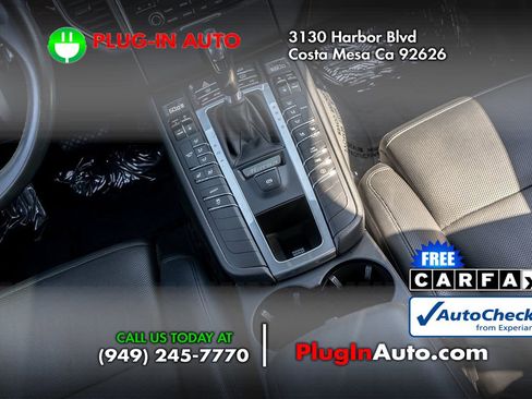 Used 2018 Porsche Macan S image 16