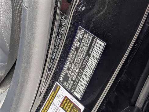 Used 2025 Mercedes-Benz C 300 4MATIC Sedan image 26