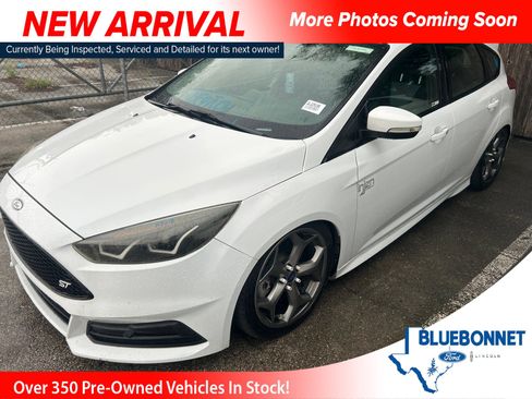 Used 2018 Ford Focus ST image 1