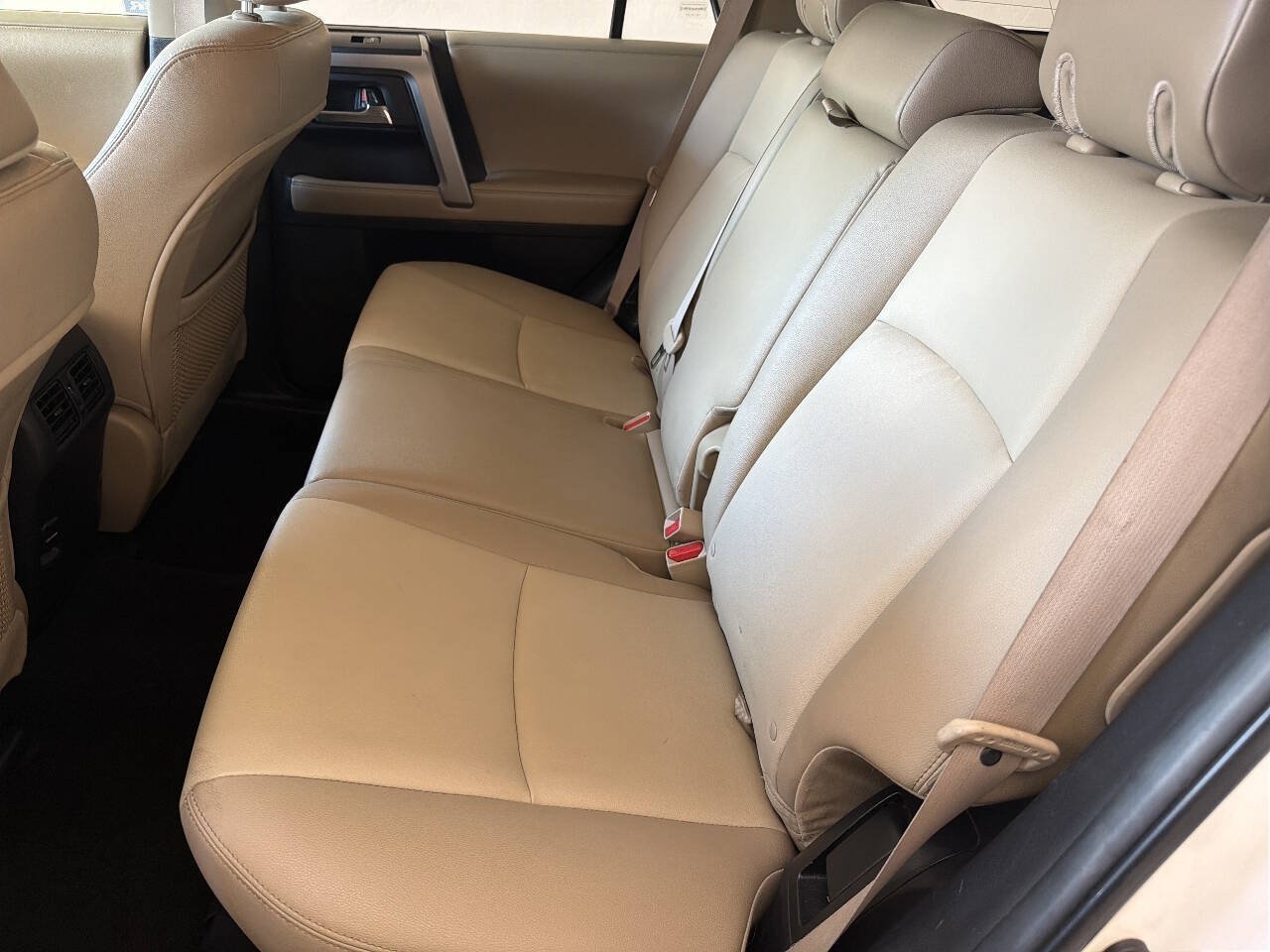 Used 2014 Toyota 4Runner SR5 Premium AWD/4WD image 19