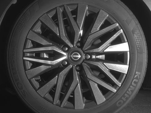 Used 2025 Nissan Altima 2.5 SV image 12