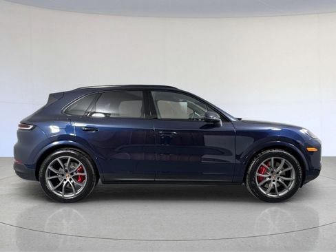 New 2026 Porsche Cayenne S image 9