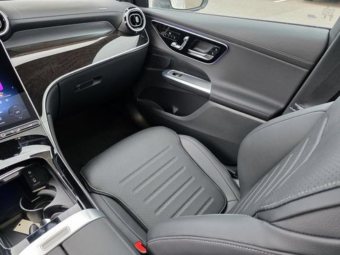 Used 2026 Mercedes-Benz GLC 300 image 26