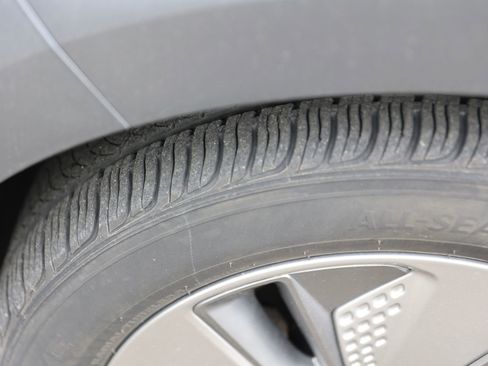 Certified 2021 Hyundai Kona Limited FWD image 13