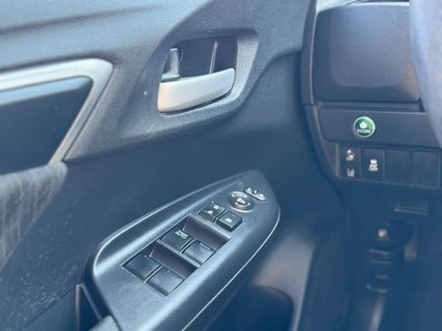 Used 2018 Honda Fit EX image 16