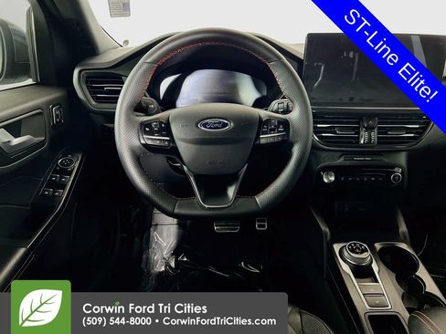 Used 2023 Ford Escape ST-Line Elite w/ Premium Technology Package AWD/4WD image 28