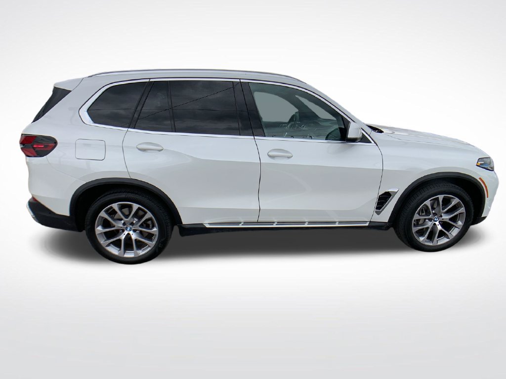 Used 2026 BMW X5 xDrive40i AWD/4WD image 8